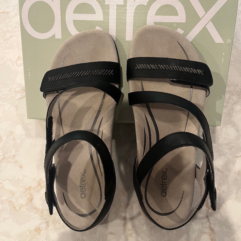 Aetrex Black Adjustable Cushioned Sandal US 7 EUR 37